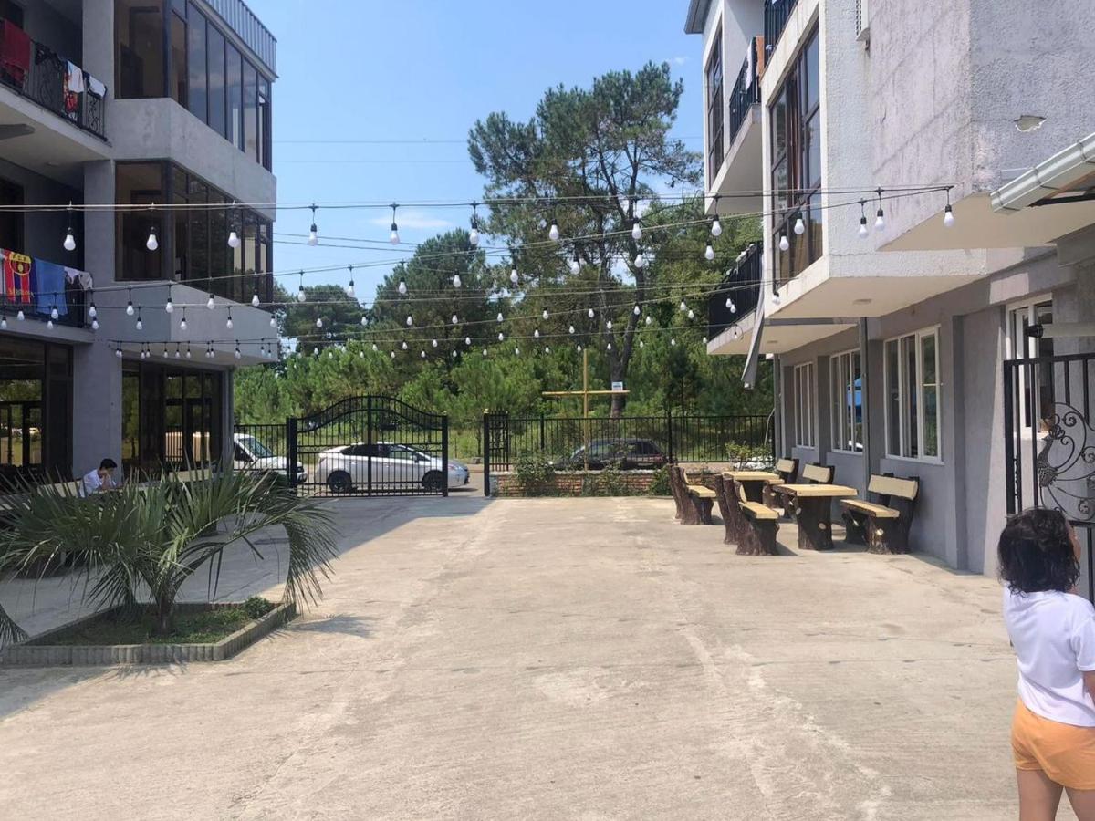 Hotel Guga Kobuleti ภายนอก รูปภาพ