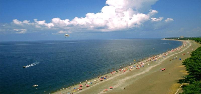 Hotel Guga Kobuleti ภายนอก รูปภาพ