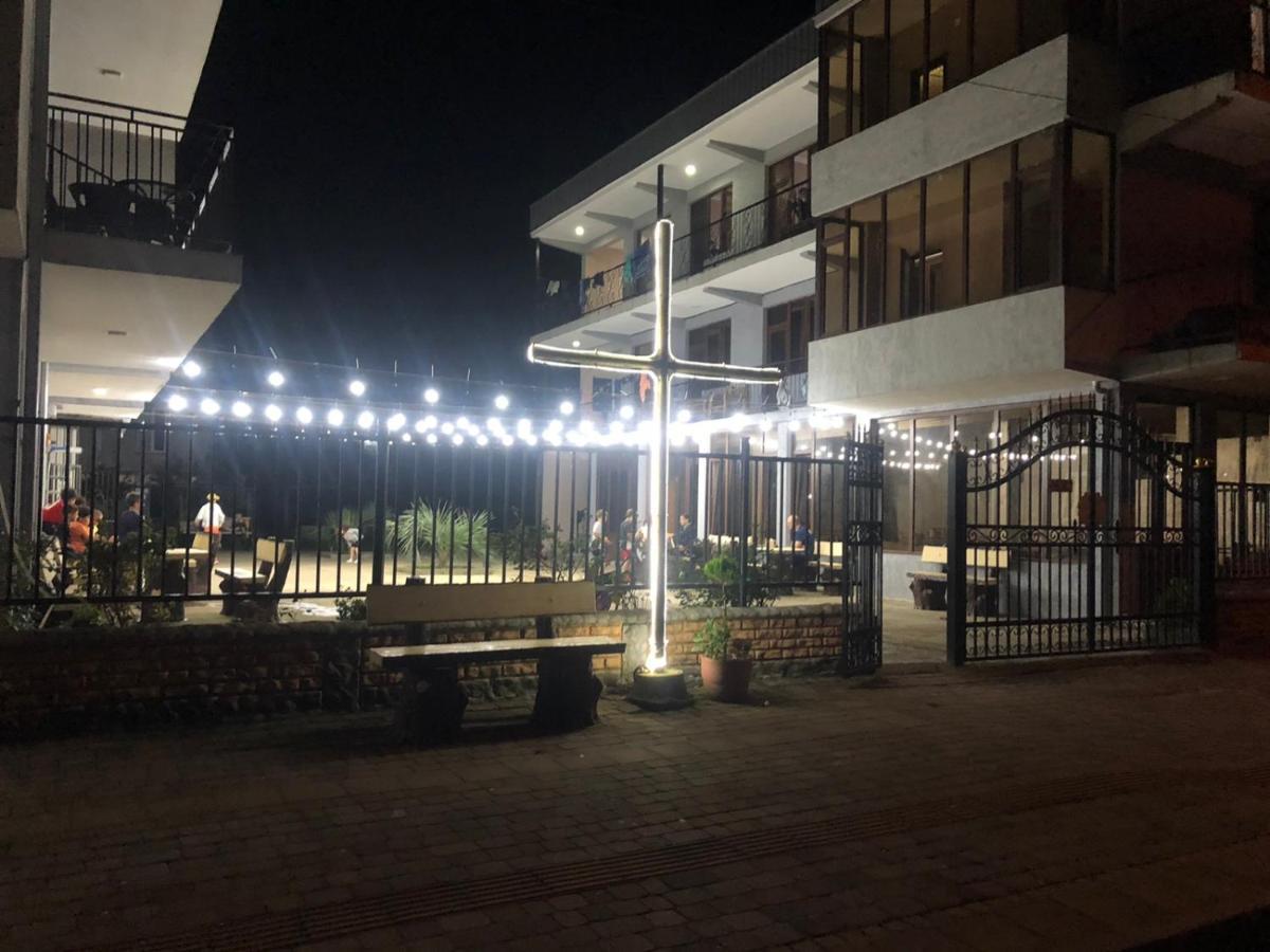 Hotel Guga Kobuleti ภายนอก รูปภาพ